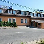 Hotel Taxis 2*